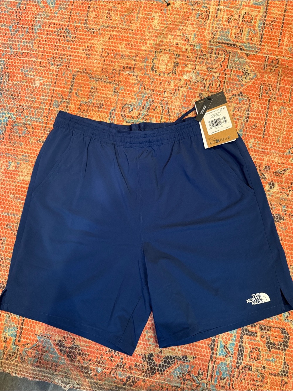 NWT NORTH FACE shorts, M